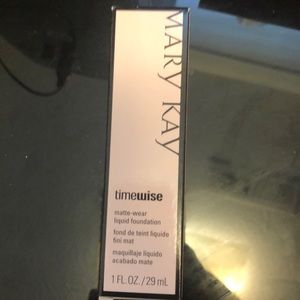 Mary kay timewise matte-wear